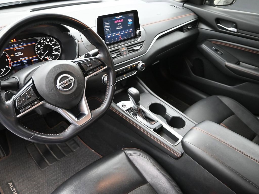 Used 2020 Nissan Altima 2.5 SR w/ Premium Package image 17