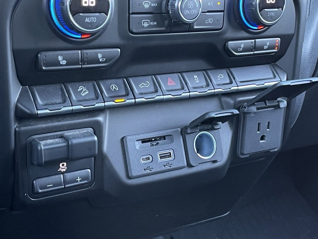 Used 2021 Chevrolet Silverado 1500 LT w/ Texas Edition Plus image 19