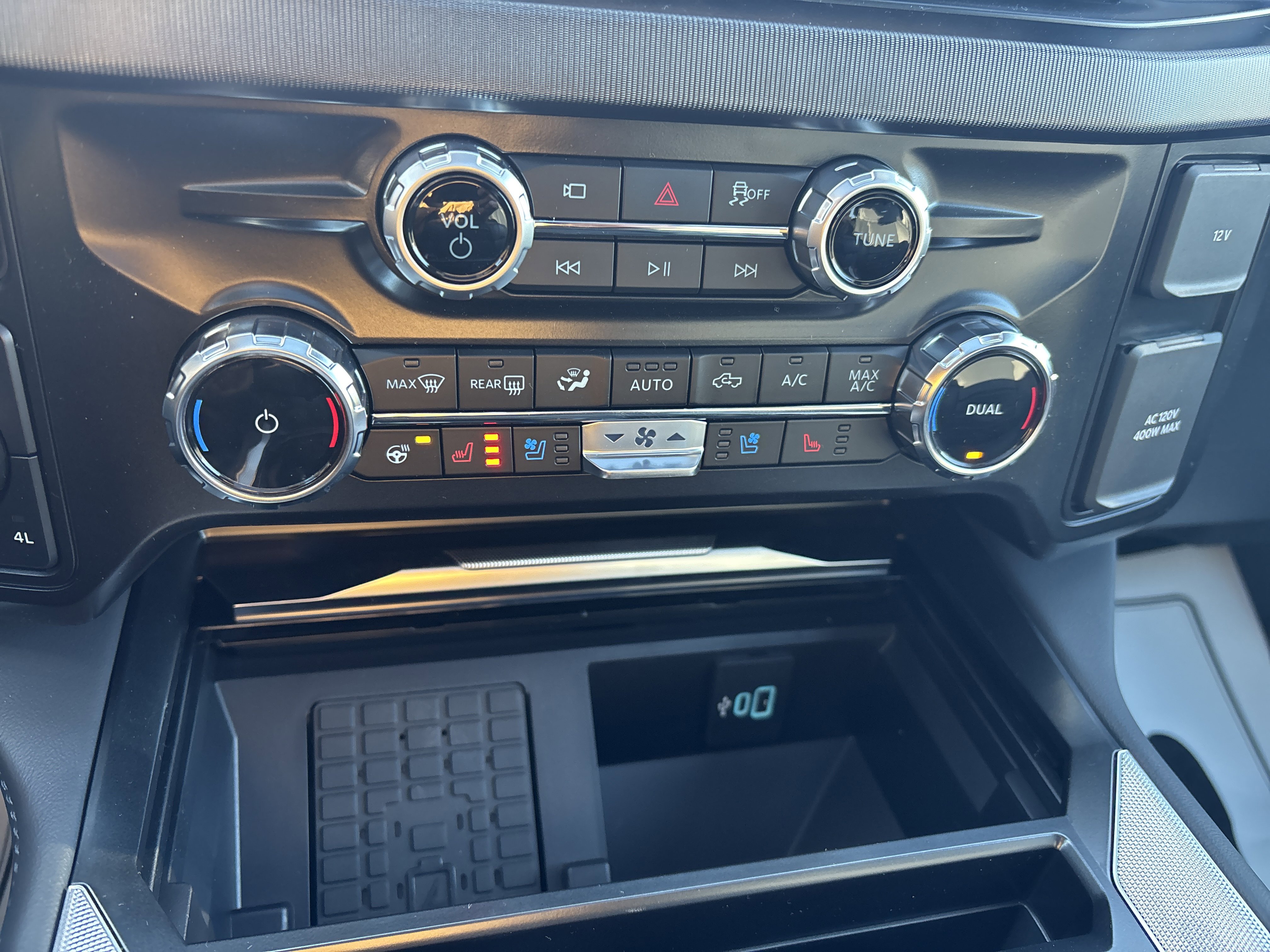 New 2026 Ford F250 Platinum image 25