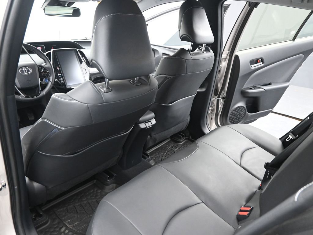 Used 2020 Toyota Prius Prime XLE image 15