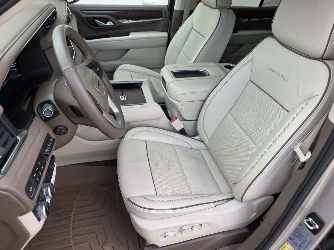 Used 2024 GMC Yukon Denali image 11