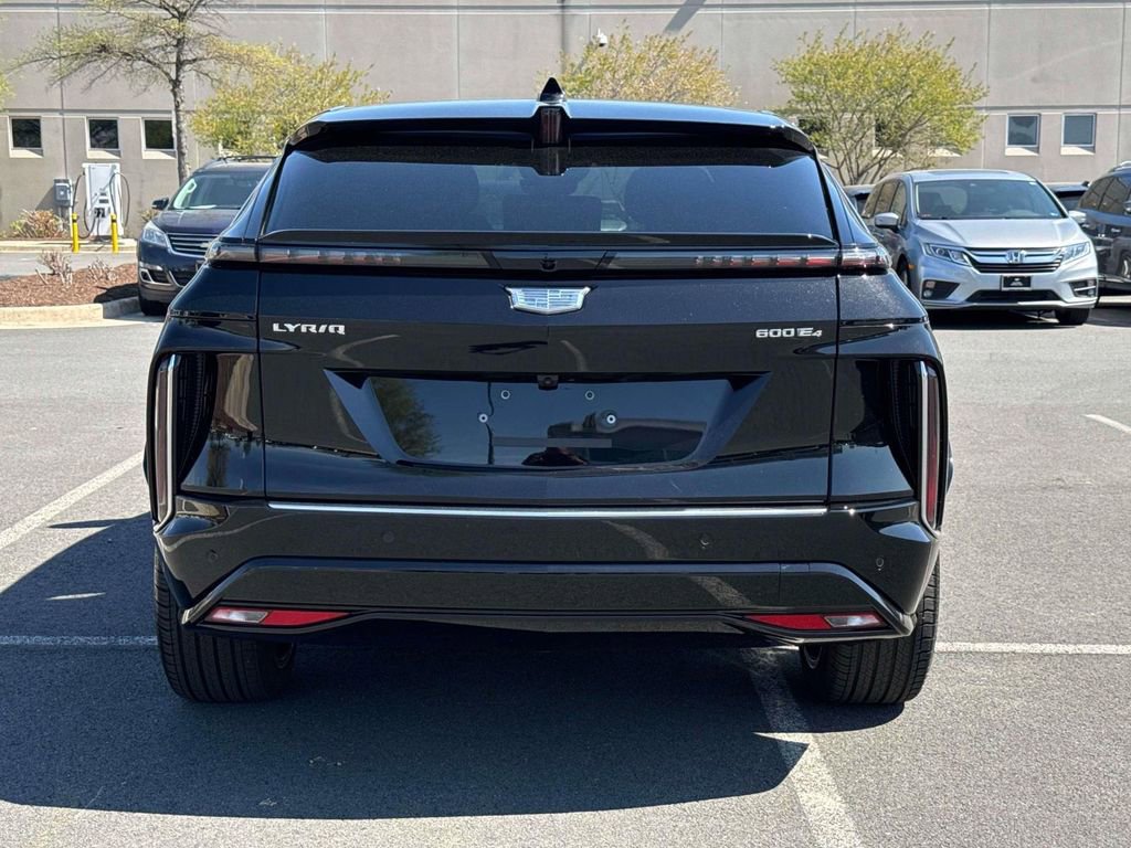 Certified 2025 Cadillac Lyriq Luxury image 23