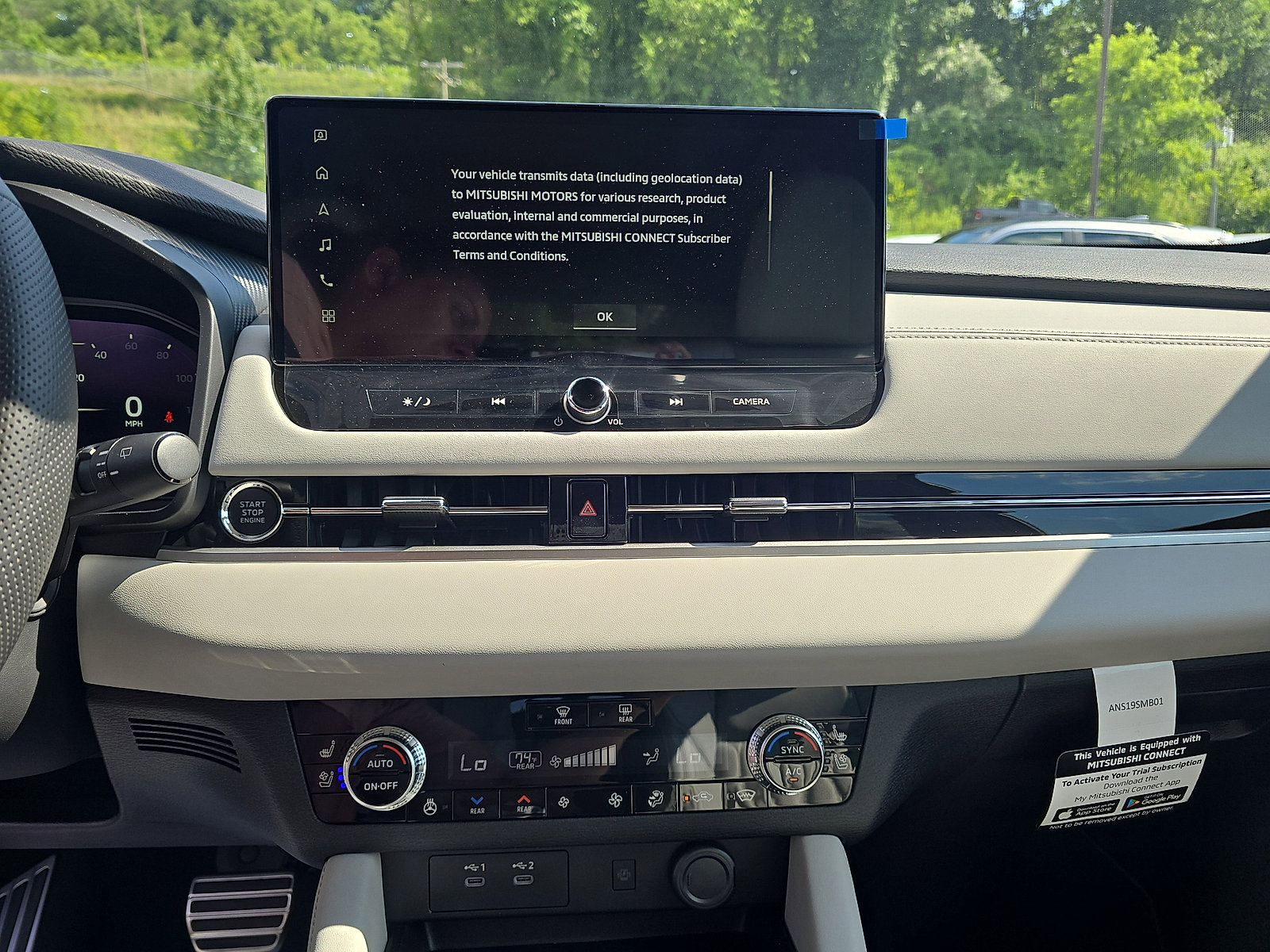 New 2025 Mitsubishi Outlander image 19