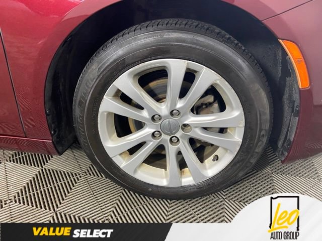 Used 2016 Chrysler 200 Limited FWD image 24