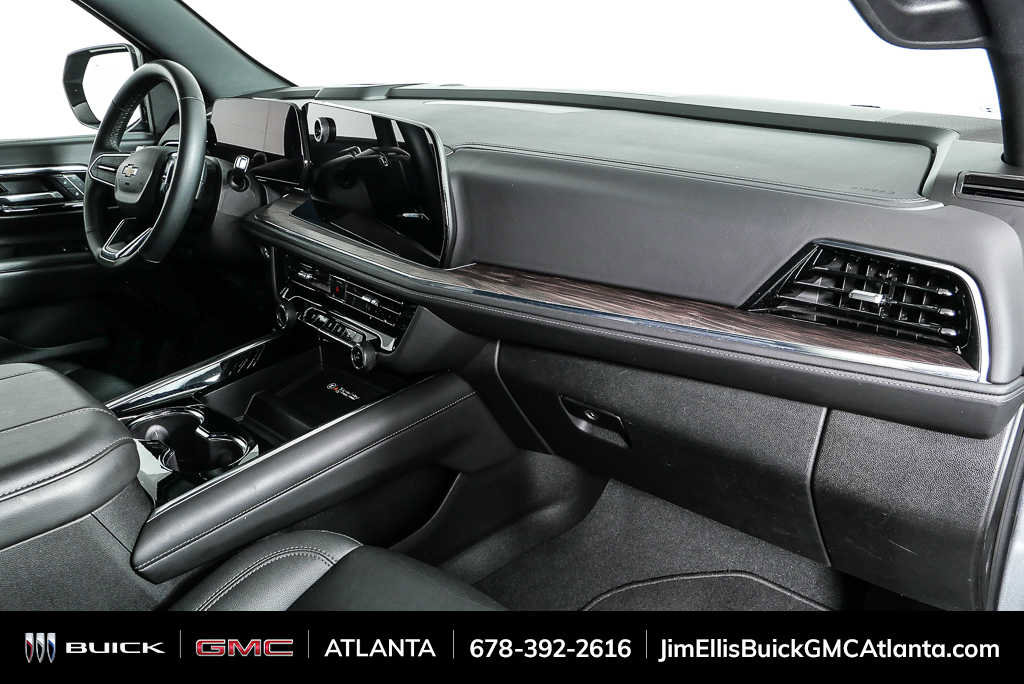 Used 2025 Chevrolet Tahoe LT AWD/4WD image 23