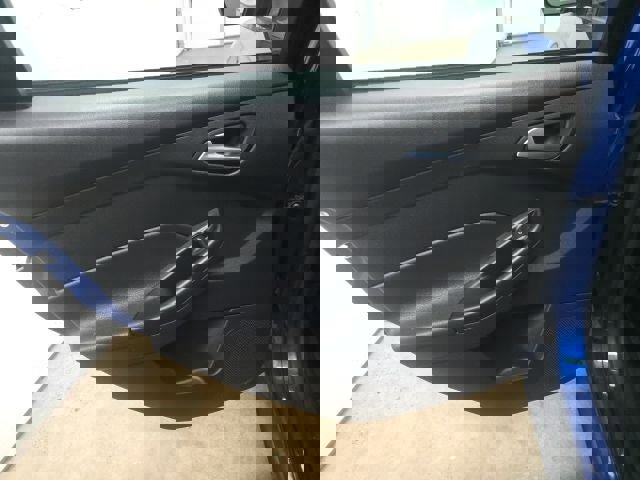 Used 2018 Ford Focus SE FWD image 13