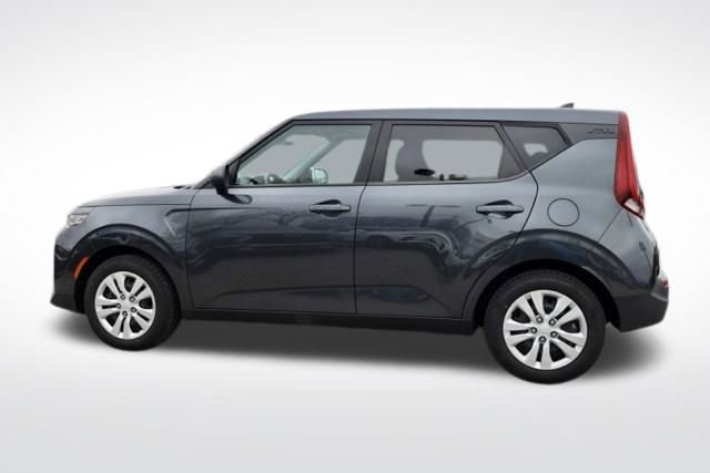 Used 2022 Kia Soul LX image 7