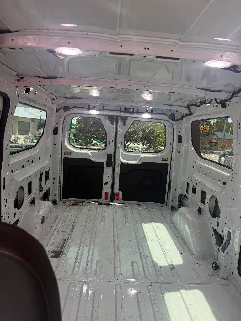 Used 2020 Ford Transit 150 Low Roof RWD image 19