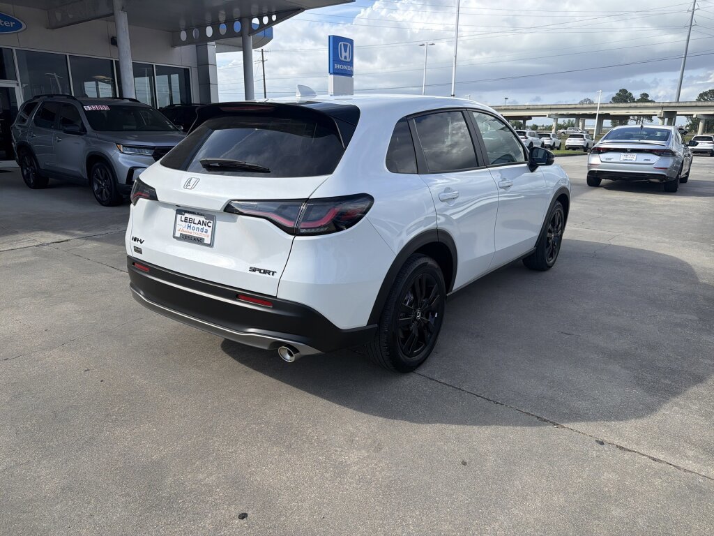 New 2026 Honda HR-V Sport image 6