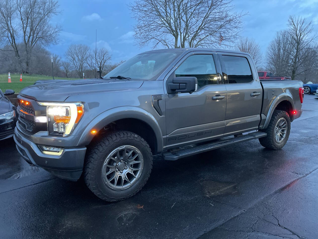 Used 2022 Ford F150 XLT w/ Equipment Group 302A High AWD/4WD image 3