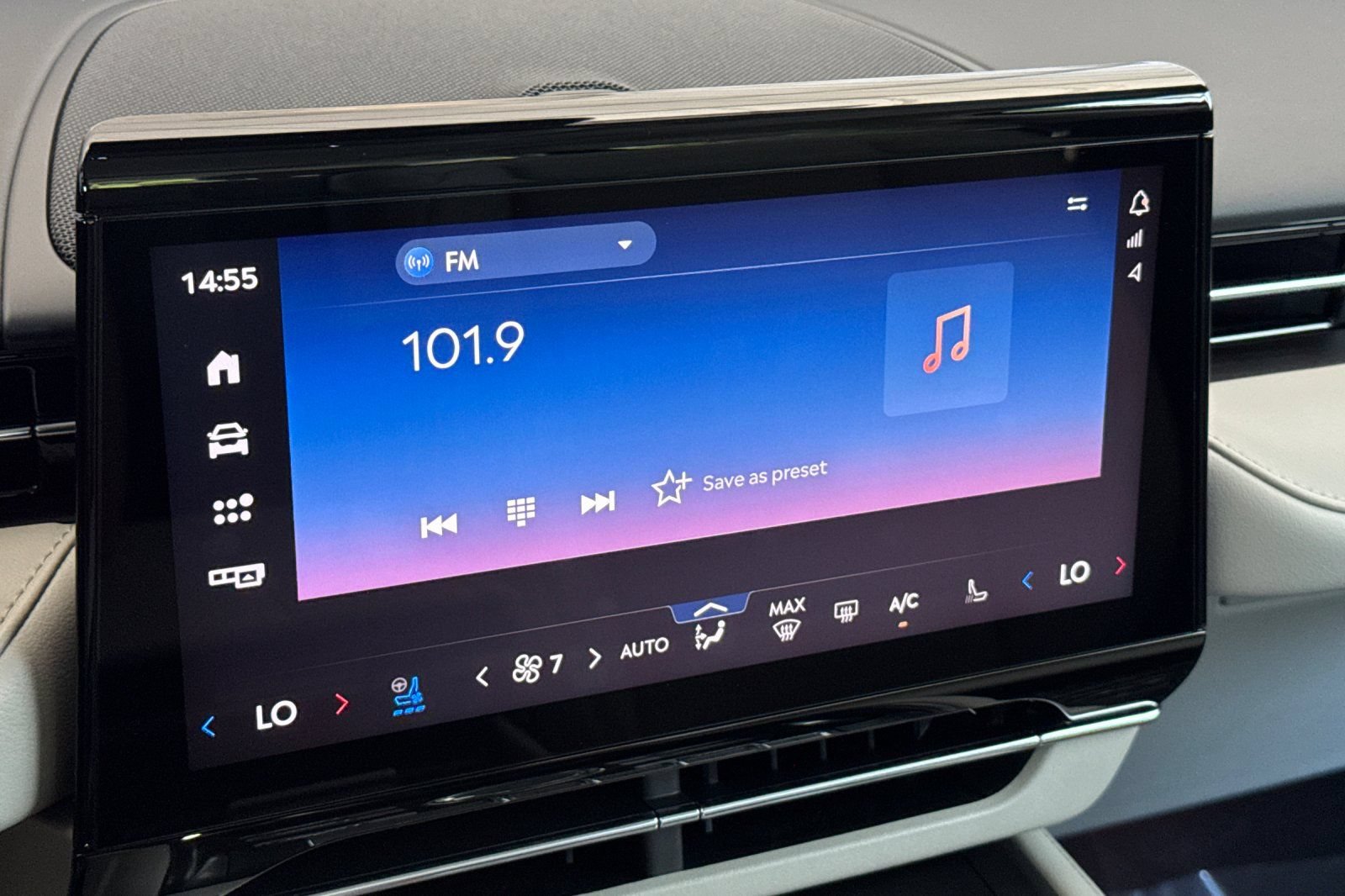 New 2026 Lincoln Nautilus Reserve w/ Jet Appearance Package AWD/4WD image 14