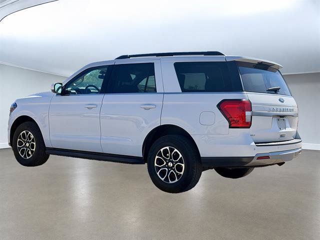 Certified 2024 Ford Expedition XLT RWD image 2