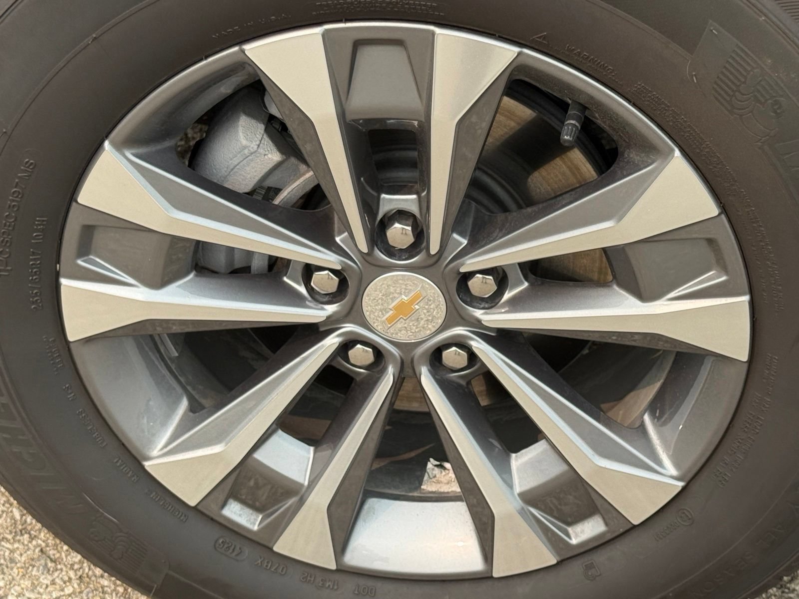 Used 2026 Chevrolet Equinox LT AWD/4WD image 46