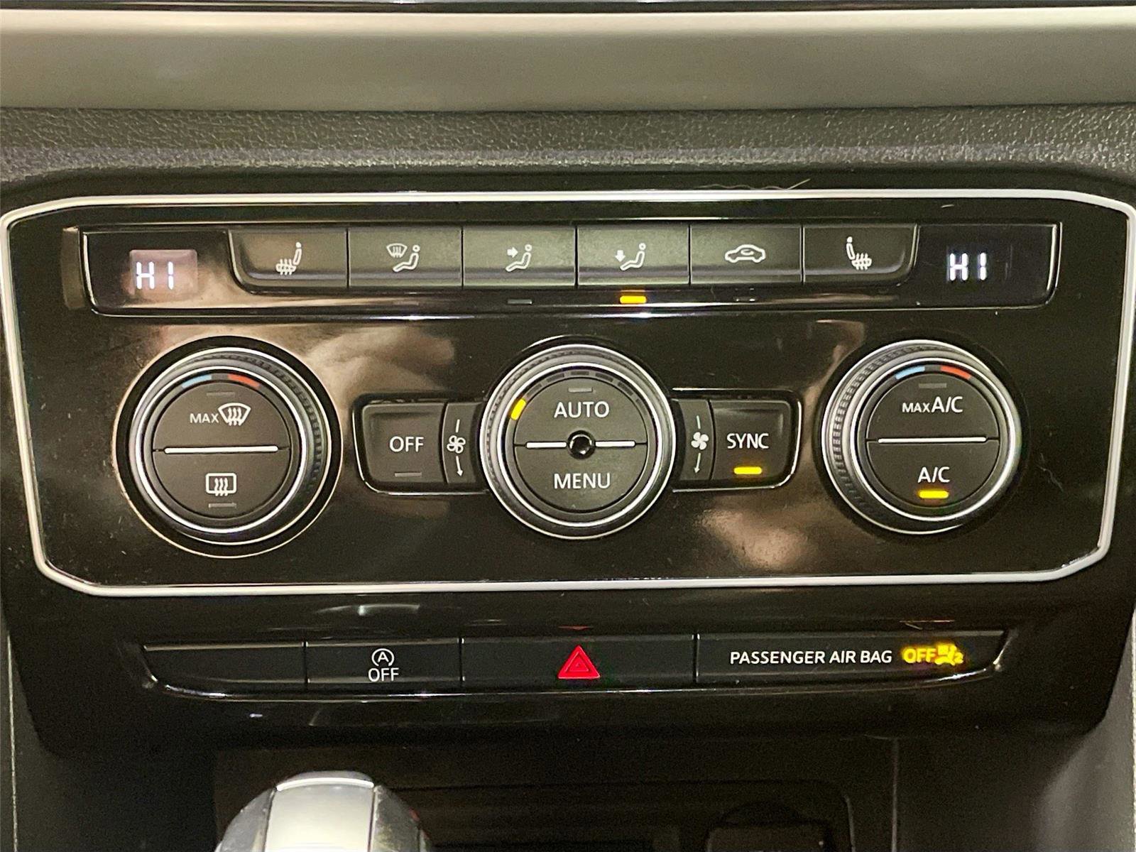 Used 2023 Volkswagen Atlas Cross Sport SE AWD/4WD image 9