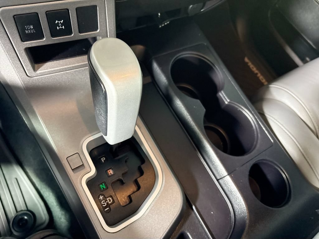 Used 2014 Toyota Sequoia Limited AWD/4WD image 18