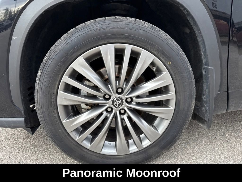Used 2020 Toyota Highlander Platinum image 10