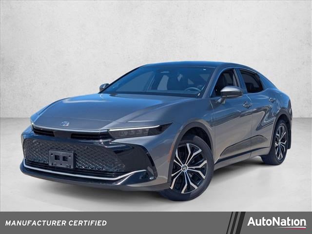 Certified 2023 Toyota Crown Limited image 1