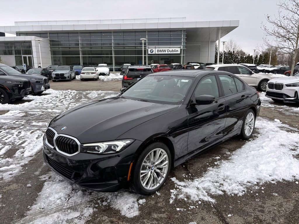 Used 2023 BMW 330i xDrive Sedan w/ Driving Assistance Package image 3