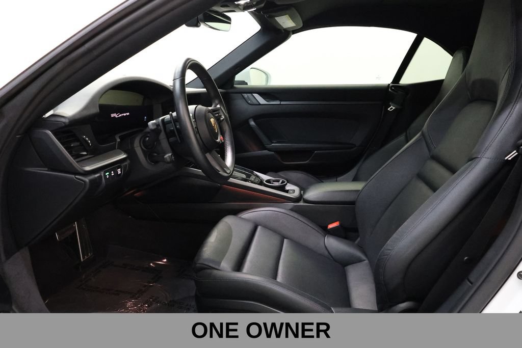 Used 2025 Porsche 911 Carrera RWD image 8