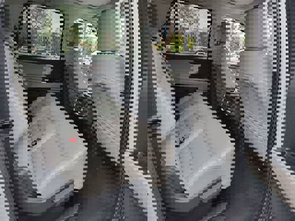 Used 2025 Ford Expedition Max Active image 17