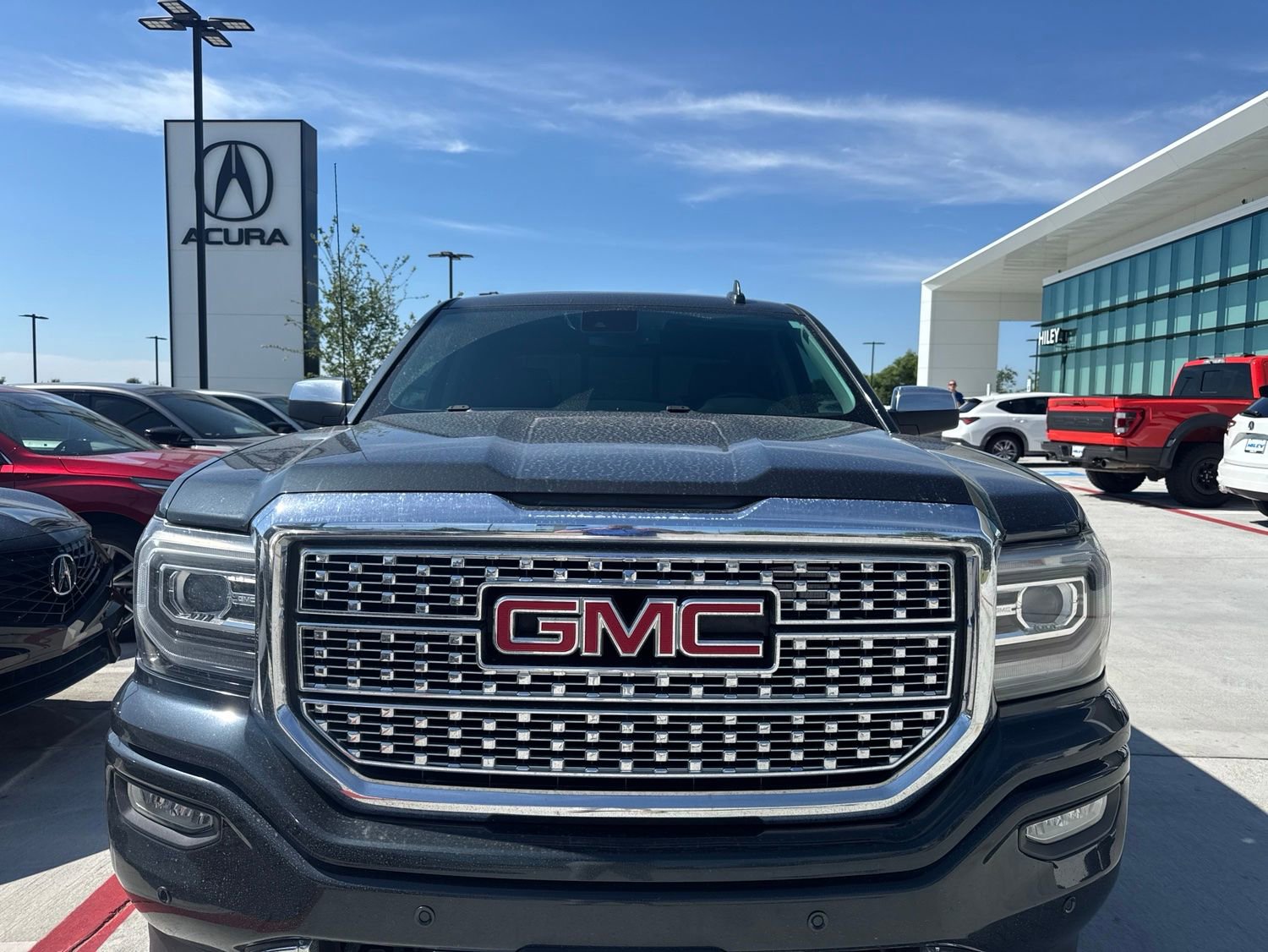 Used 2018 GMC Sierra 1500 Denali w/ Denali Ultimate Package AWD/4WD image 2