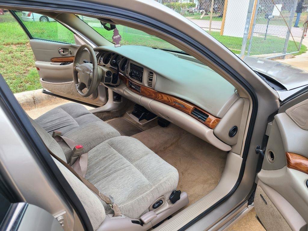 Used 2002 Buick Le Sabre Custom w/ Prestige Pkg image 14
