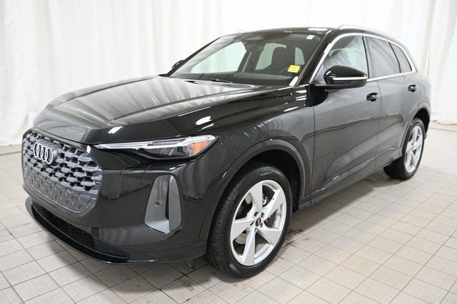 Used 2025 Audi Q5 Premium Plus w/ Premium Plus image 17