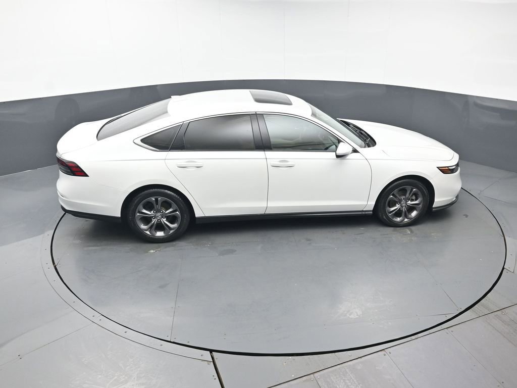 Certified 2023 Honda Accord EX image 39