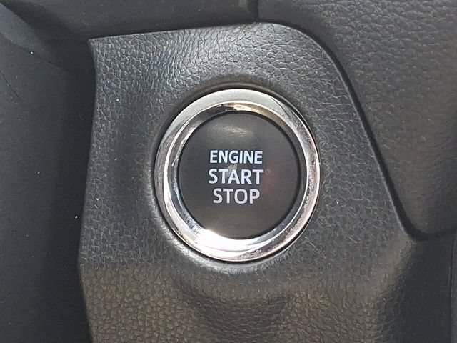 Used 2019 Toyota RAV4 Limited FWD image 23
