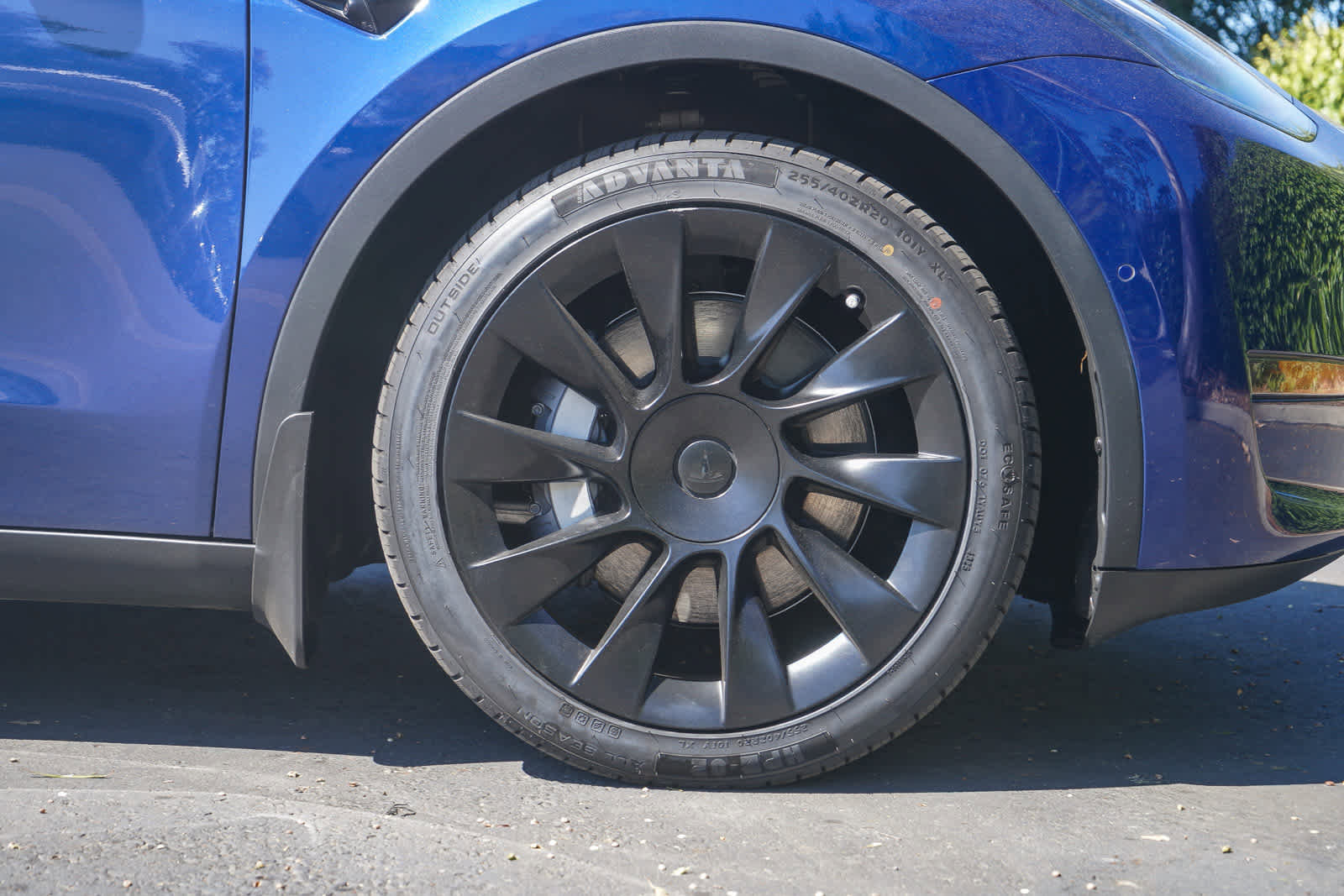 Used 2021 Tesla Model Y Long Range image 8