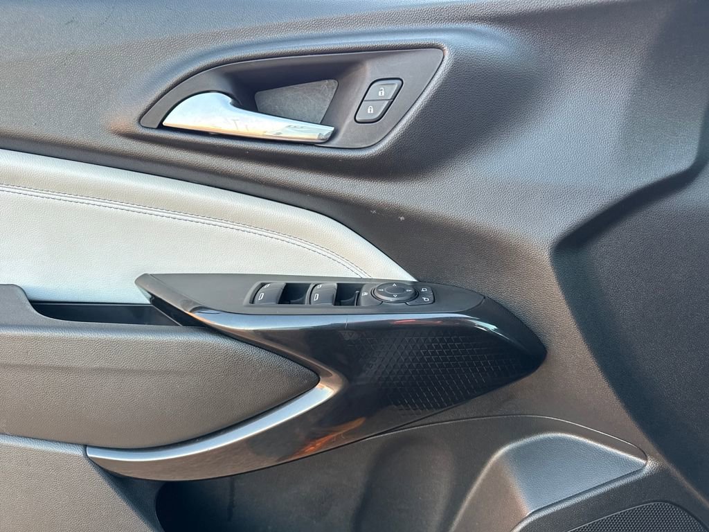 Used 2024 Chevrolet Trax LT image 18