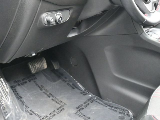 Used 2023 Chevrolet Equinox RS image 26