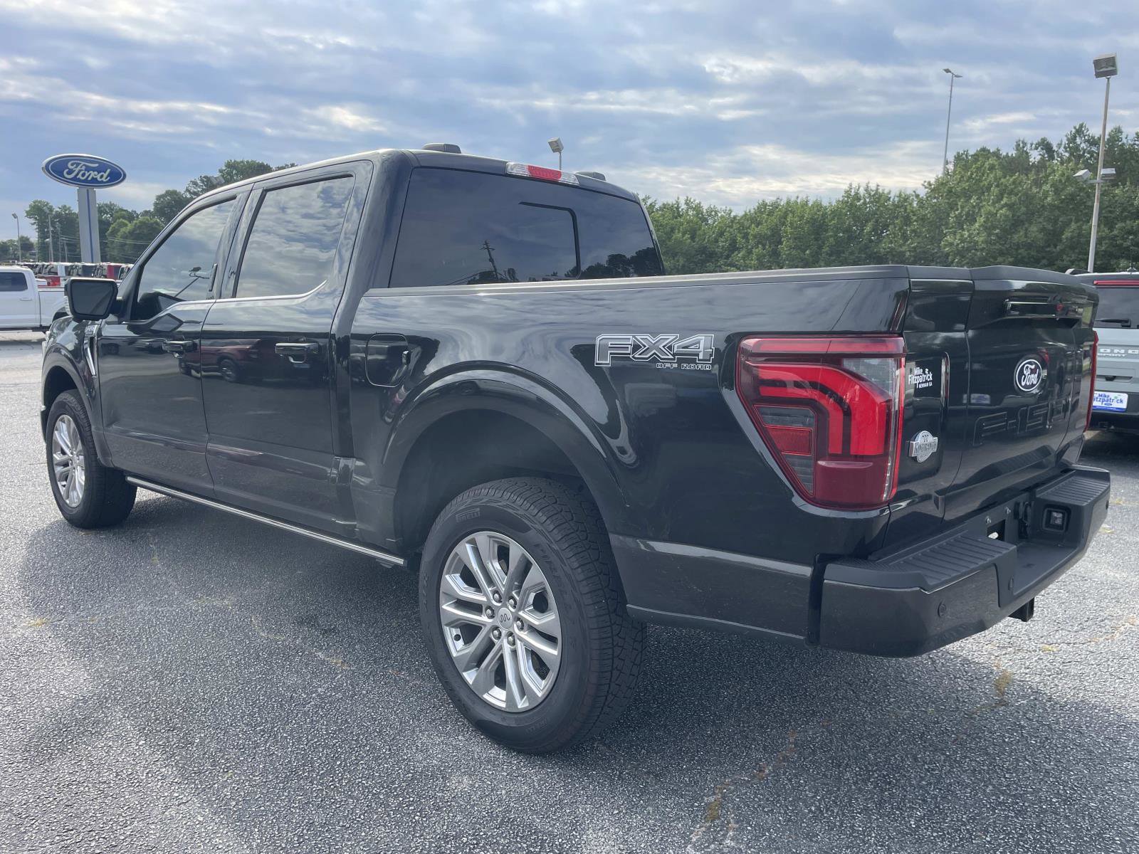 Used 2024 Ford F150 King Ranch w/ FX4 Off-Road Package image 4