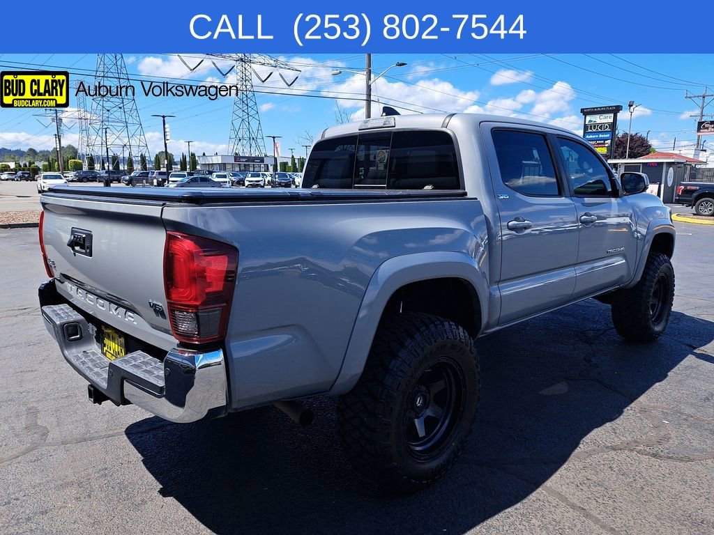 Used 2021 Toyota Tacoma SR5 AWD/4WD image 7