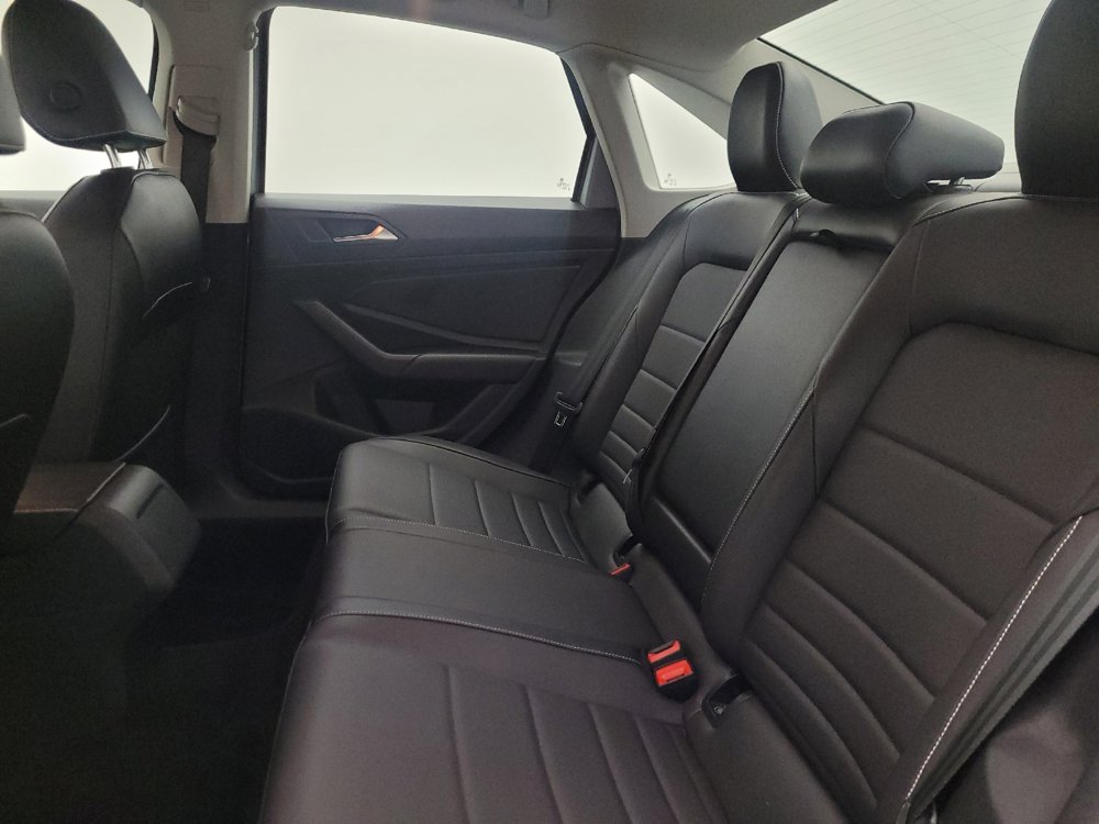 Used 2022 Volkswagen Jetta SE FWD image 18
