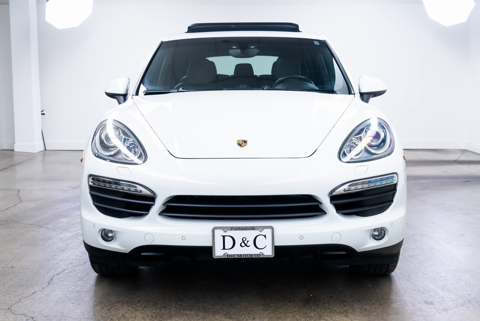 Used 2013 Porsche Cayenne S image 2