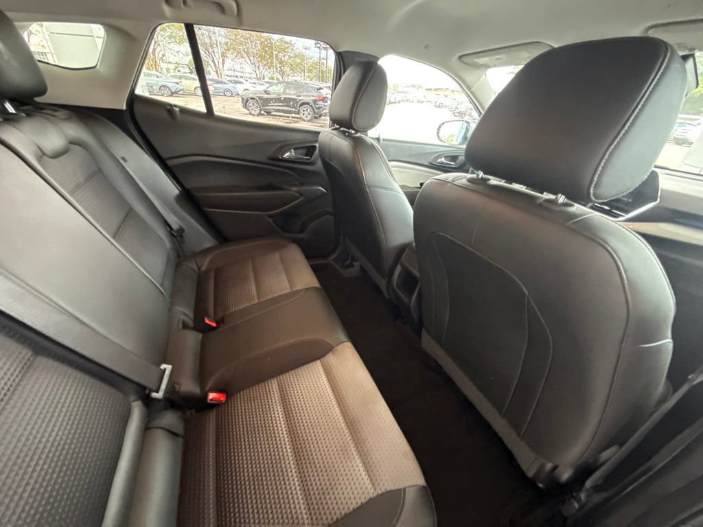 Used 2024 Chevrolet Trax LT FWD image 31