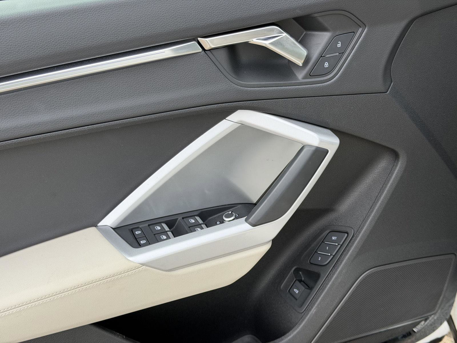 Used 2024 Audi Q3 2.0T Premium Plus image 11