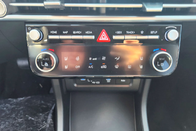 New 2026 Hyundai Tucson Limited AWD/4WD image 16