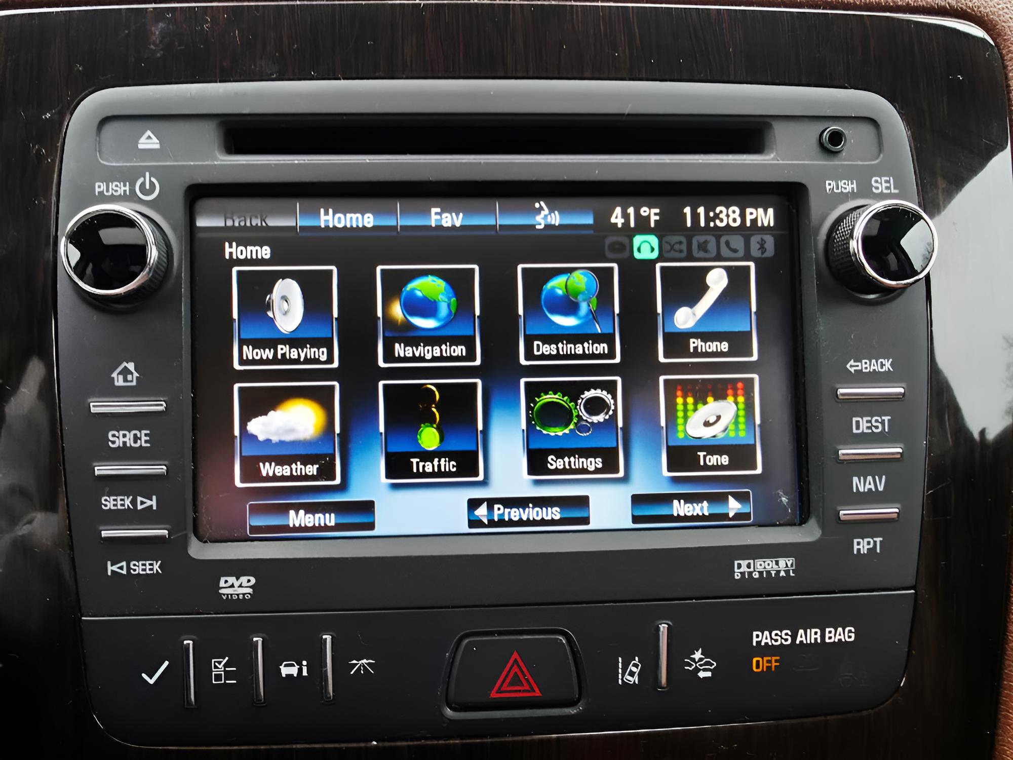 Used 2015 Chevrolet Traverse LTZ image 36