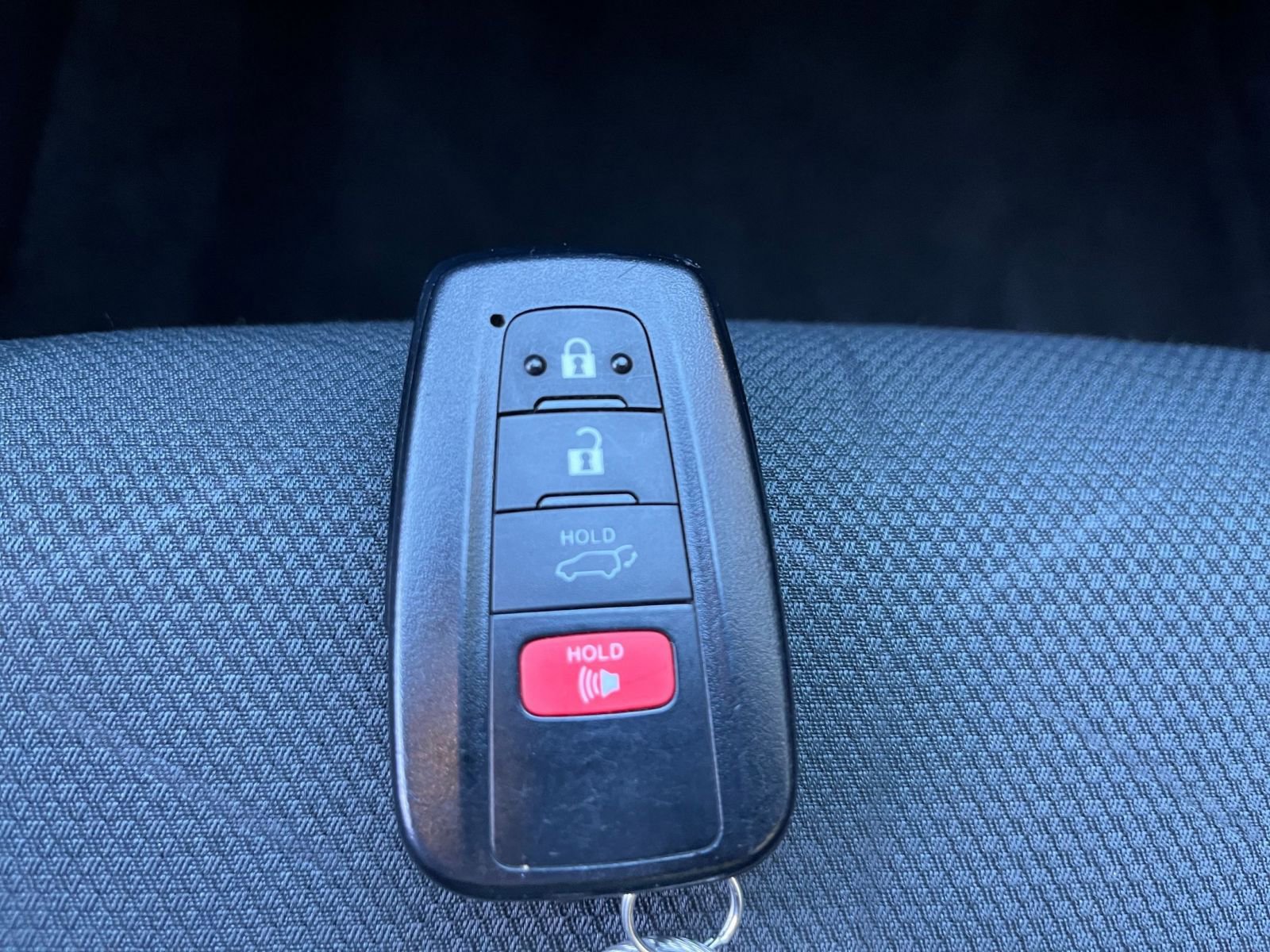 Used 2025 Toyota RAV4 XLE image 22