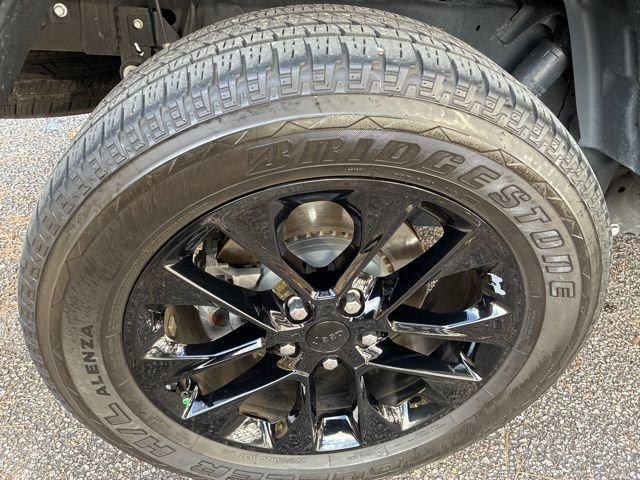 Used 2023 Jeep Gladiator Overland image 16