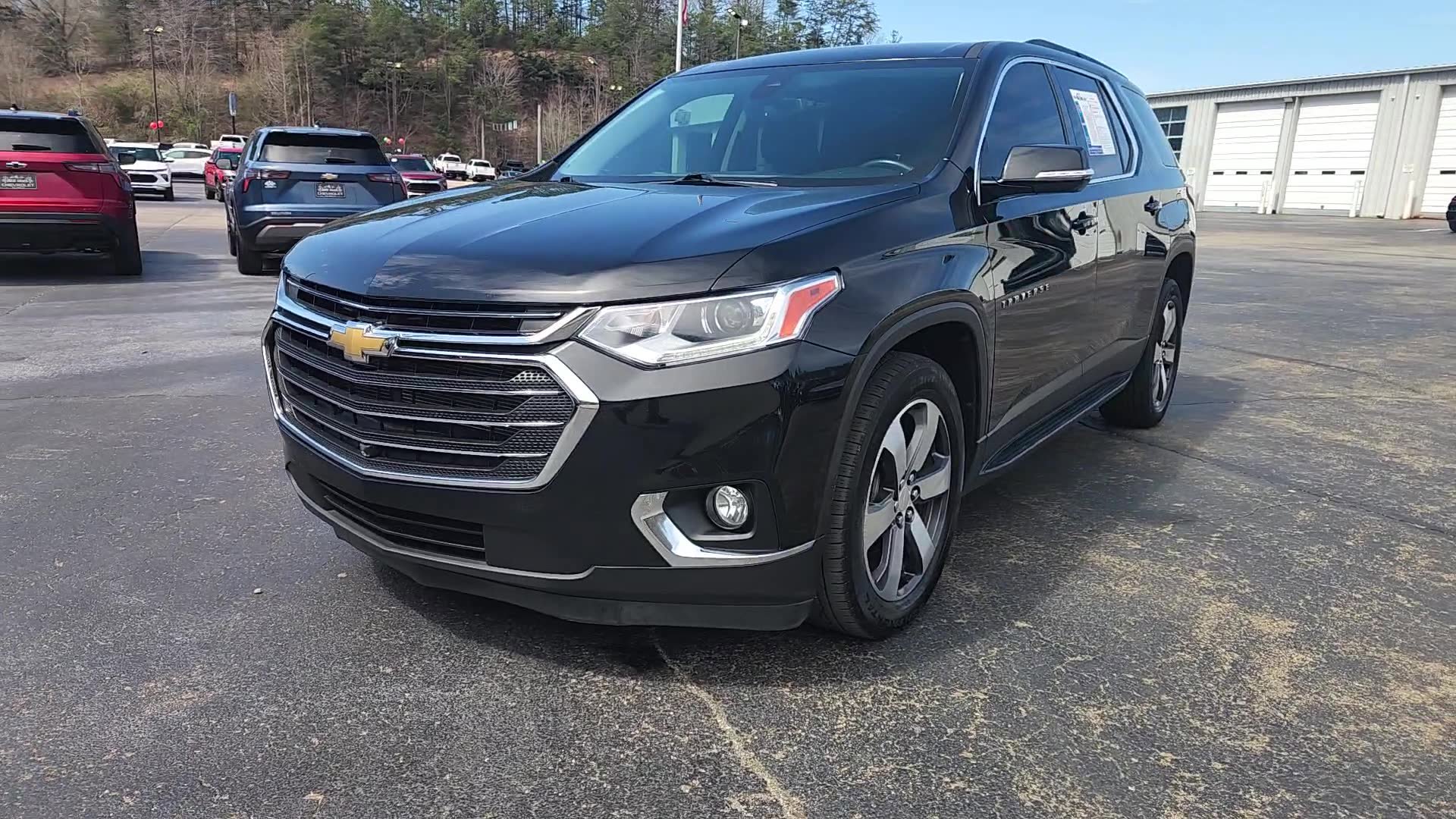 Used 2020 Chevrolet Traverse LT w/ LT Premium Package image 12