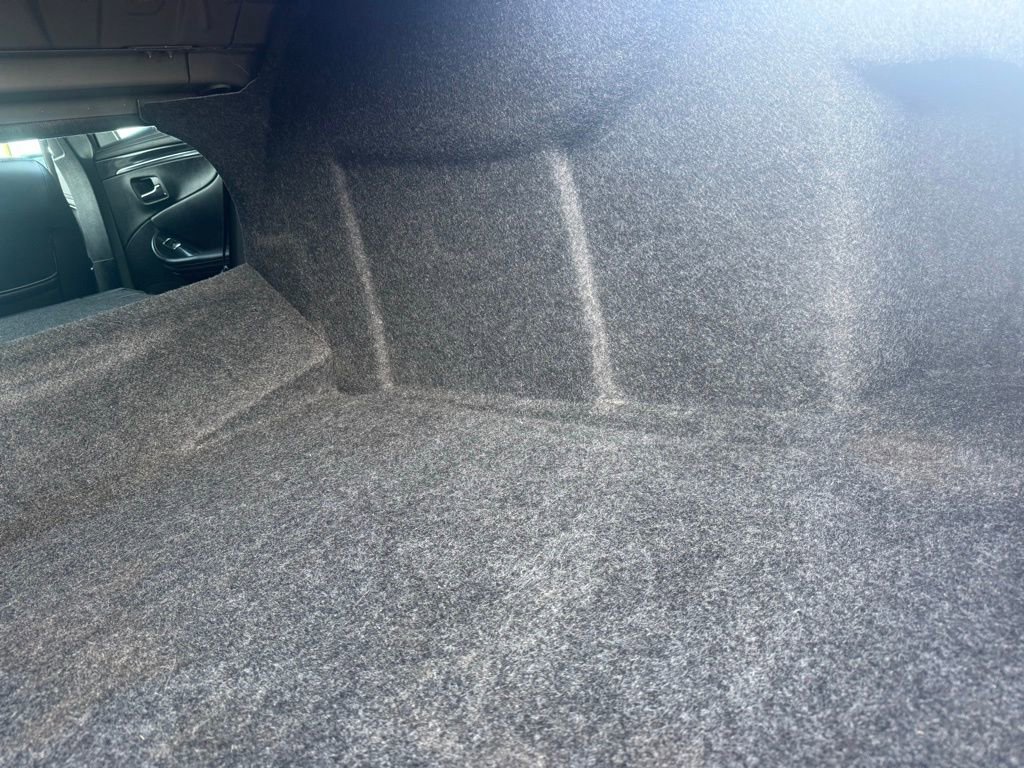 Used 2017 Chevrolet Impala LT FWD image 35