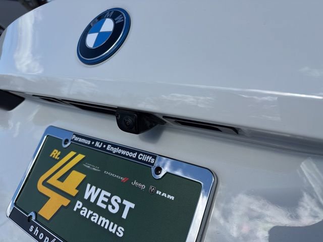 Used 2024 BMW i5 eDrive40i w/ M Sport Package RWD image 11