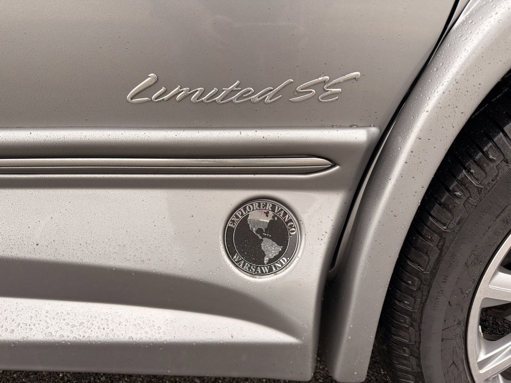 Used 2021 Chevrolet Express 2500 LS w/ Enhanced Convenience Package image 25