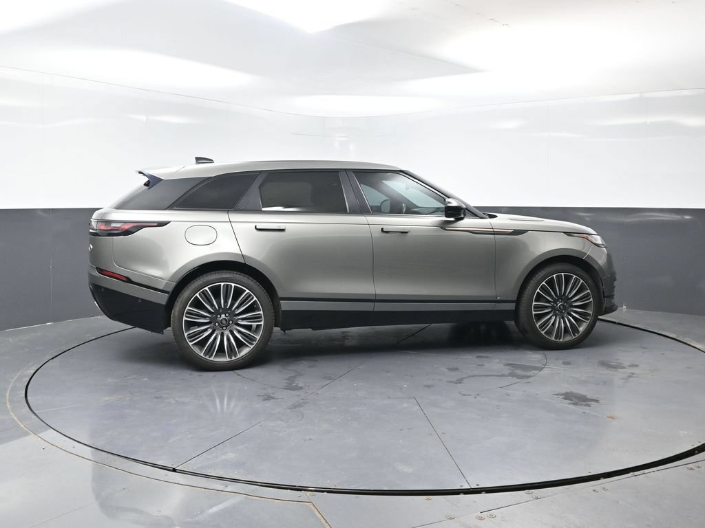 Used 2018 Land Rover Range Rover Velar R-Dynamic HSE AWD/4WD image 4