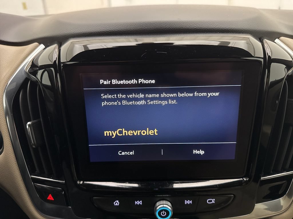 Used 2023 Chevrolet Traverse LT w/ LPO, Cargo Package AWD/4WD image 33