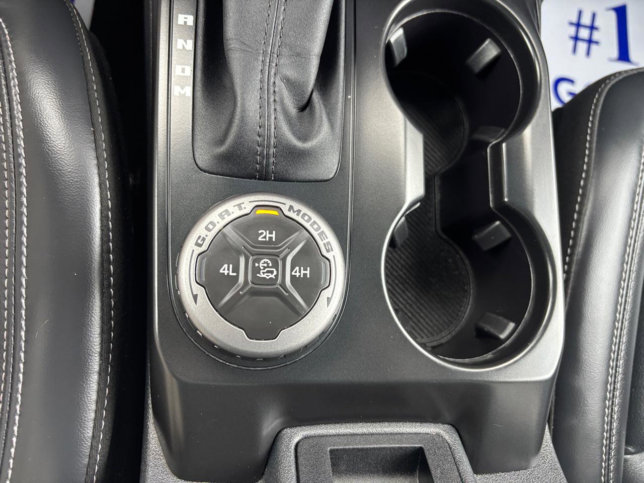 Used 2025 Ford Bronco Outer Banks image 22