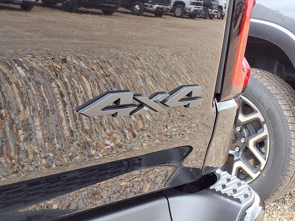 New 2026 RAM 1500 4x4 Crew Cab image 11